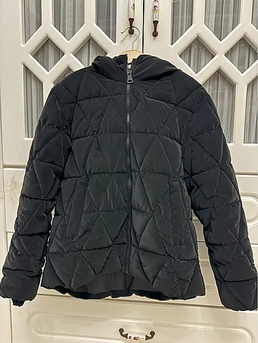 Zara mont