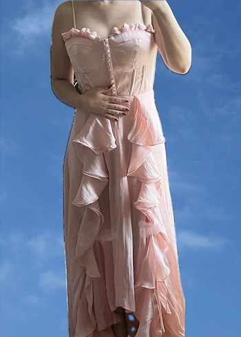 Pudra Renkli Uzun Volanlı Straplez Kadın ABİYE - Görsel 8