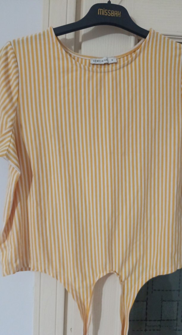 Sarı Çizgili Kısa Kollu Kadın Bluz - Görsel 4