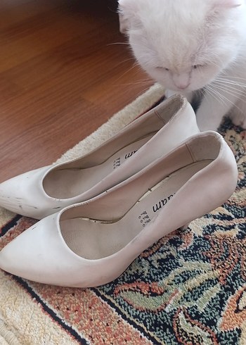 Beyaz Stiletto Topuklu Kadın Ayakkabı - Görsel 3