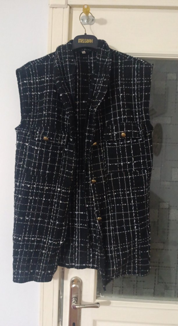 Düğmeli Siyah Midi Kadın Yelek - Görsel 4