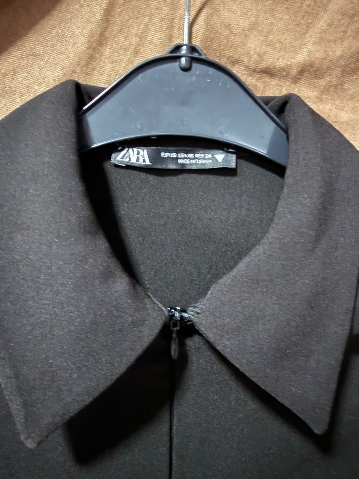 Zara Siyah Kısa Kollu Yakalı Kadın Bluz - Görsel 3