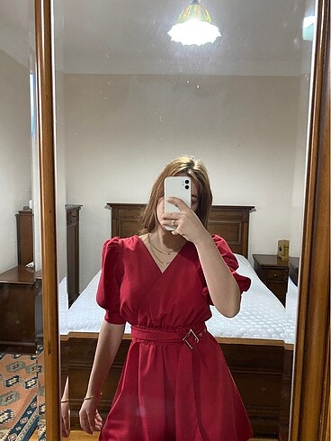 36 Beden kırmızı Renk Kırmızı kemerli elbise