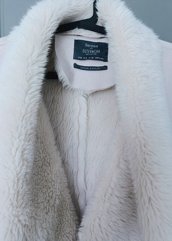Bershka Kürklü Bej Süet Midi mont