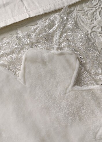 Hanımeli dantelli battaniye takımı  - Görsel 4