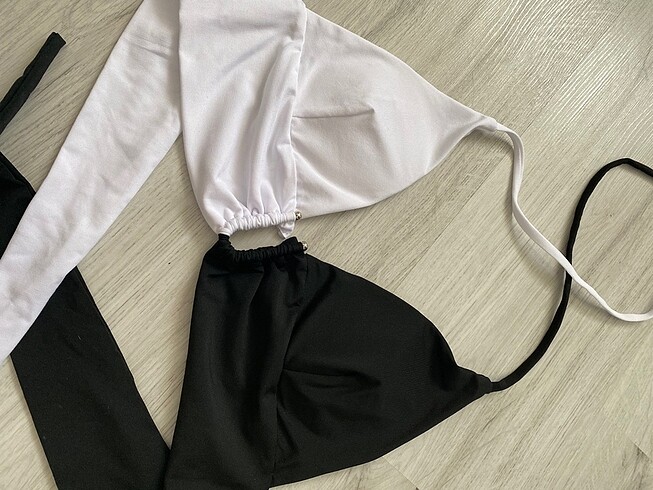 m Beden Bikini üstü