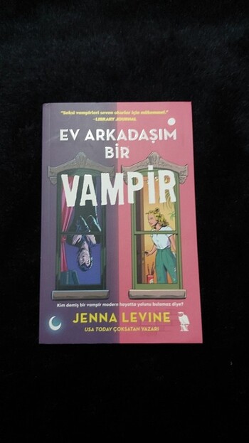 Ev Arkadaşım Bir Vampir