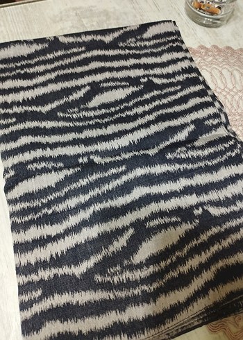 Beden gri Renk Gri Zebra Desenli kadın Şal