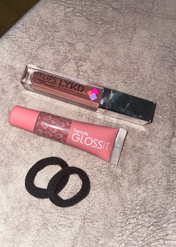 Pastel Pembe Ruj ve Dudak Parlatıcısı Seti