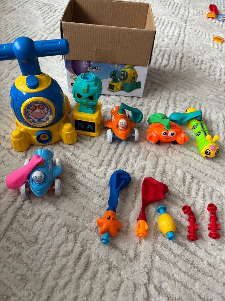 Renkli Balon Pompası ve Oyuncak Seti - Görsel 4