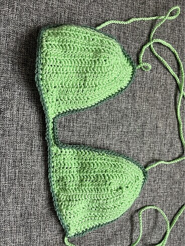 38 Beden El örgüsü bikini üstü