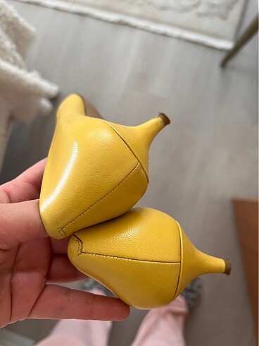 36 Beden Sarı stiletto