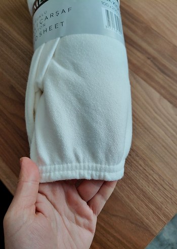 Almera Beyaz Pamuklu Lastikli Çarşaf - Görsel 2