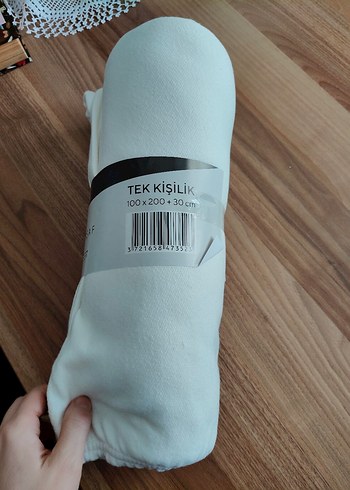 Almera Beyaz Pamuklu Lastikli Çarşaf - Görsel 3