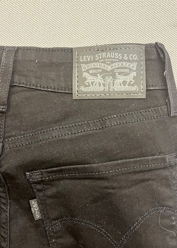 Levis Siyah Denim Jean