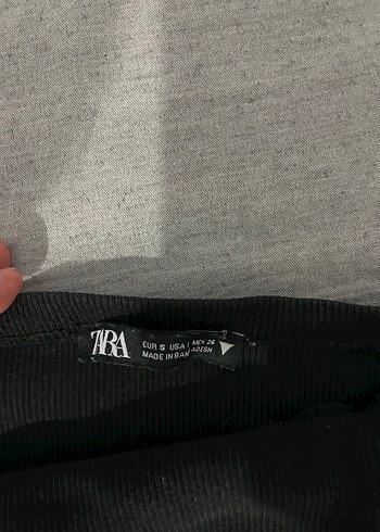 Zara Siyah İnce Askılı Crop Top