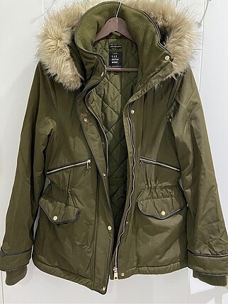 Haki Zara Mont