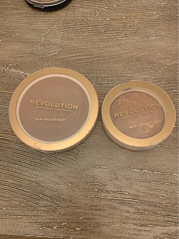 REVOLUTION BRONZER