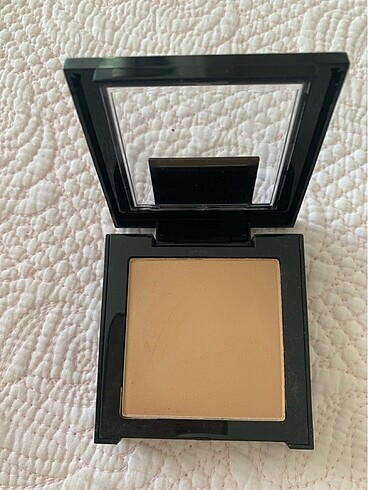 Beden MAYBELLINE NEW YORK- FIT ME PUDRA