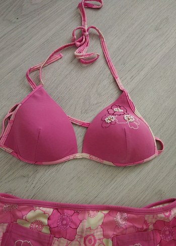 38 Beden Pembe Çiçek Desenli Kadın Bikini Takımı