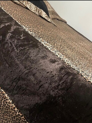 English Home Leopar Yatak Örtüsü
