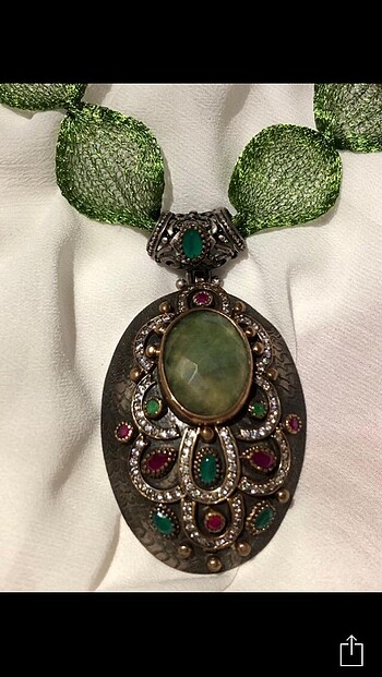 Sterling silver Aventurin & Zümrüt & Yakut & Zirkon taşlı madalyon.