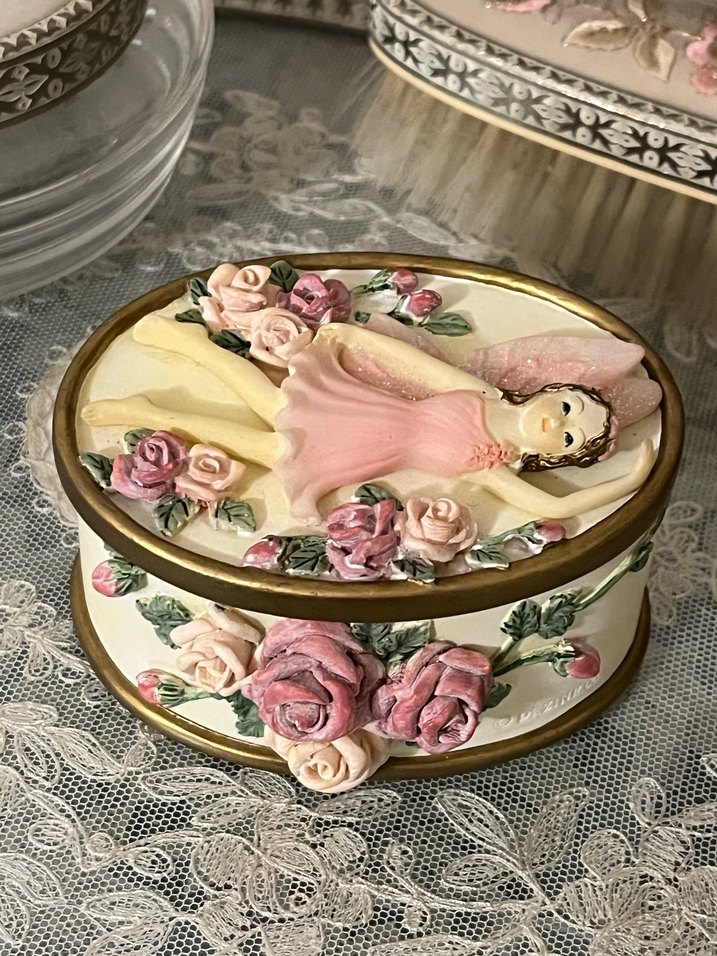 Enesco peri kutu - Görsel 2