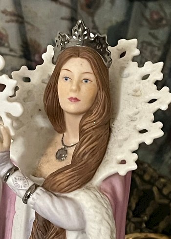 Karlar kraliçesi biblo - Görsel 4