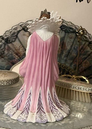 Karlar kraliçesi biblo - Görsel 7