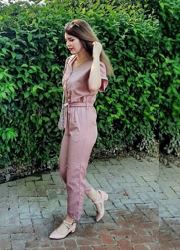 Açık pembe tulum