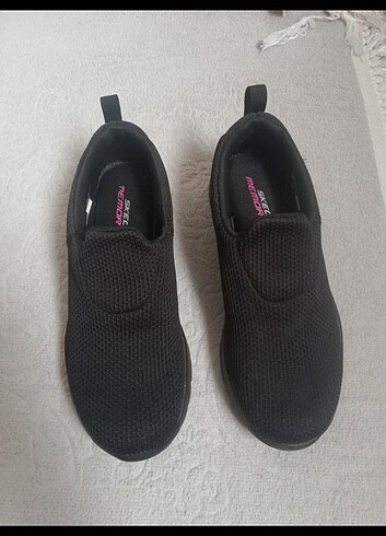 0 ayarında skechers kadın ayakkabı 