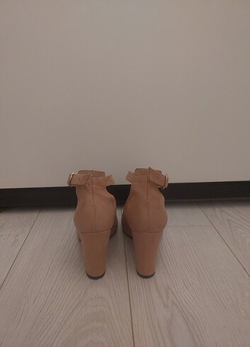 Kalın topuklu ayakkabı - Görsel 5