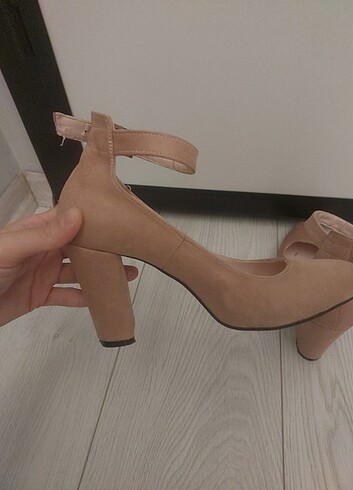 Kalın topuklu ayakkabı - Görsel 6