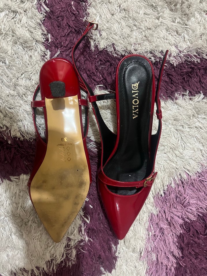 Kırmızı Kemerli Stiletto Topuklu Ayakkabı - Görsel 2