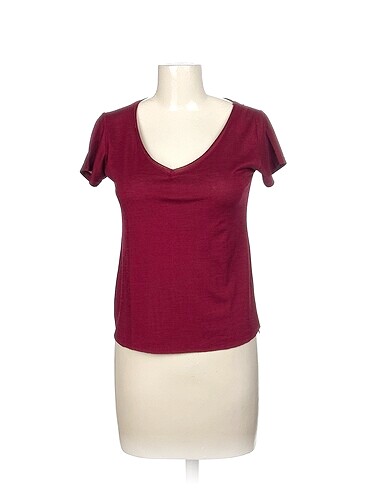 Diğer T-shirt %70 İndirimli.