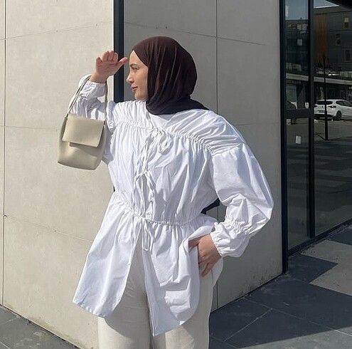 Tasarım Büzgülü gömlek
