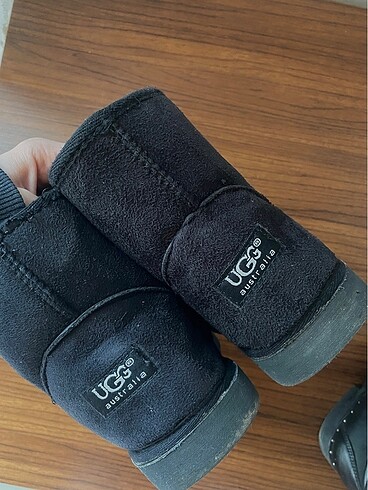 Ugg Bot