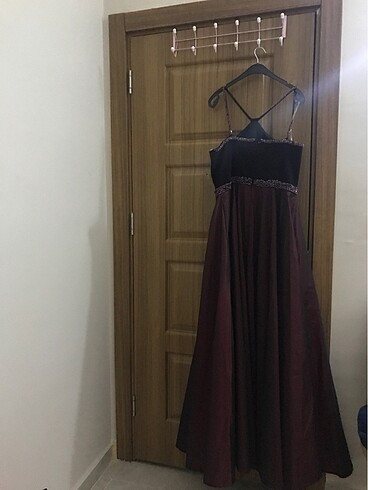 Abiye taşlı elbise