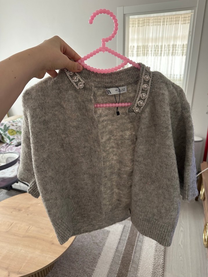 Kız Çocuk Gri Örgü Hırka - Görsel 3