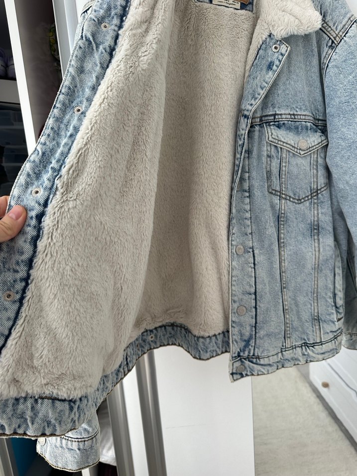 Gri Peluş Detaylı Kot Ceket - Görsel 3