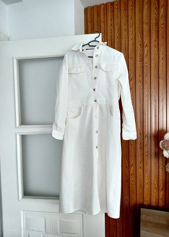 38 Beden Beyaz Uzun Kollu Kemerli Denim Elbise