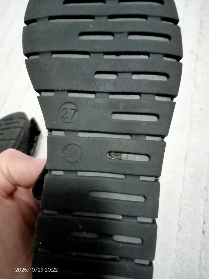 Tokalı Siyah Kız Babet - Görsel 4