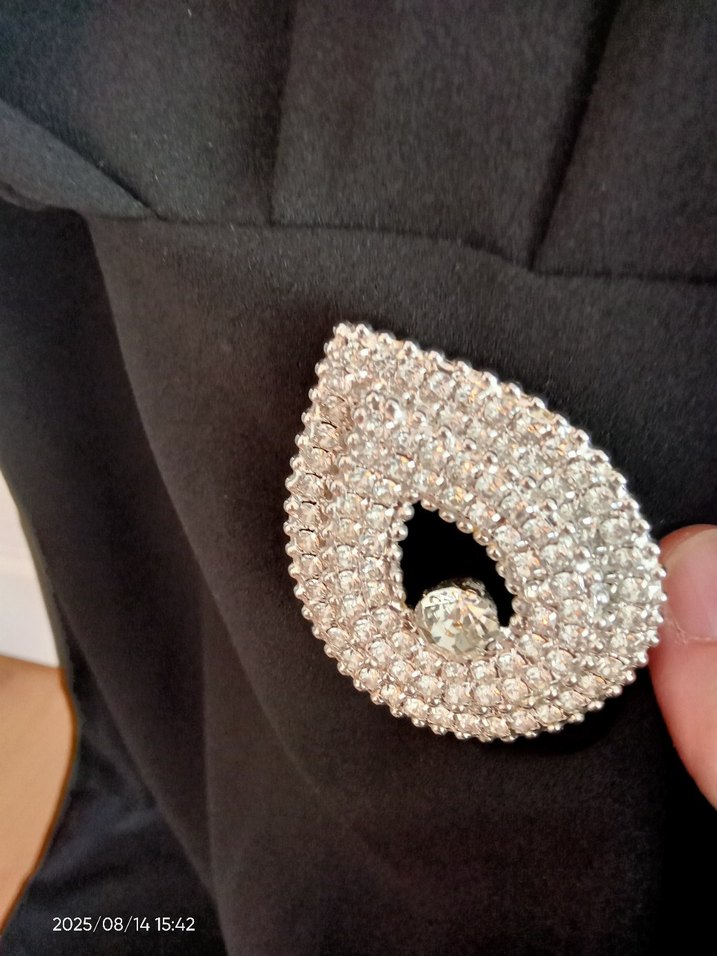 Yüksek Yakalı Midi Siyah Elbise - Görsel 2