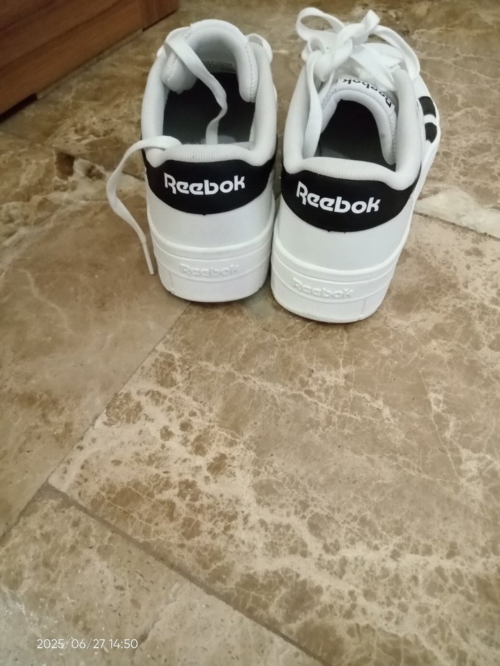 Reebok Beyaz Siyah Kadın Spor Ayakkabı - Görsel 3