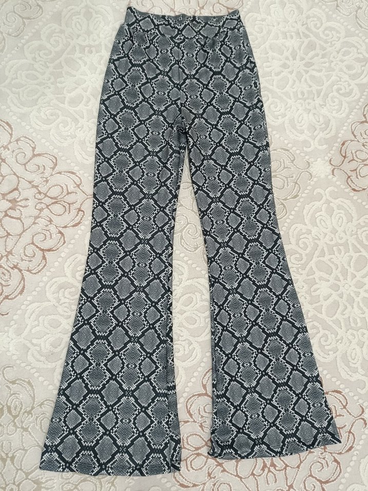Kadın  Yılan Desenli  İspanyol Paça Pantolon - Görsel 2