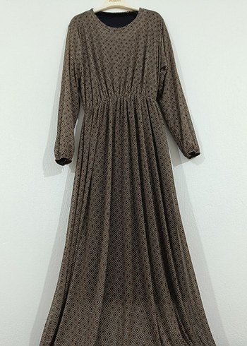 Puantiyeli Uzun Tesettür Elbise - Görsel 3