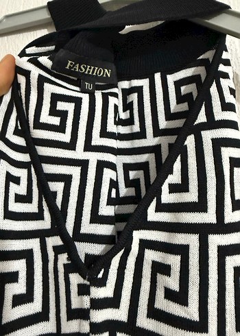 Siyah Beyaz desenli  Elbise - Görsel 5