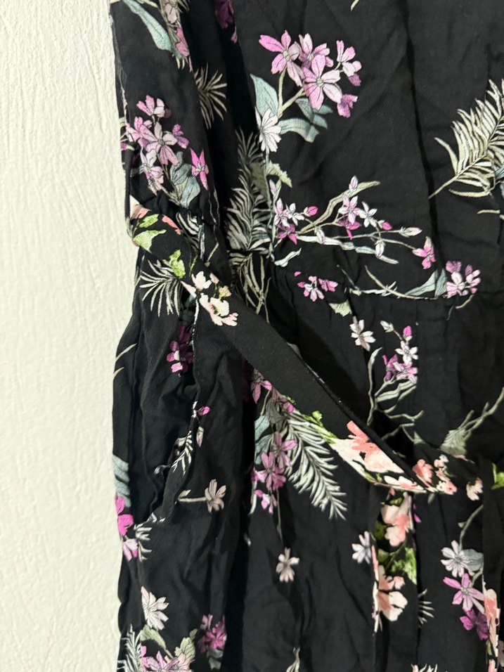 LCW V Yaka Çiçekli Tulum - Görsel 4