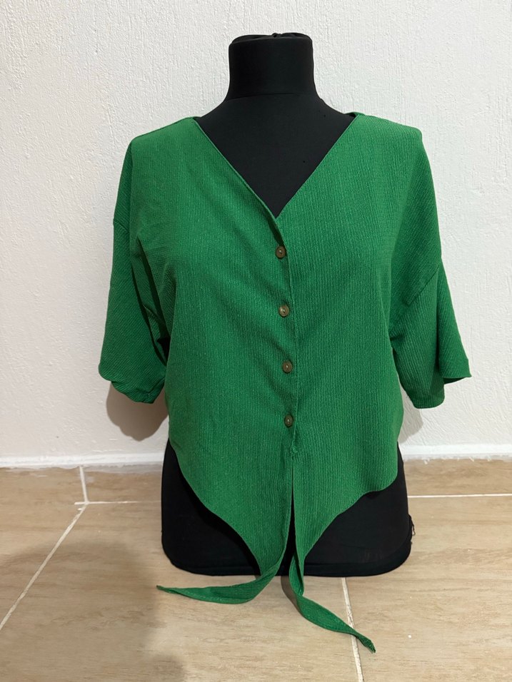 Yeşil Bağlamalı V Yaka Kadın bluz - Görsel 3