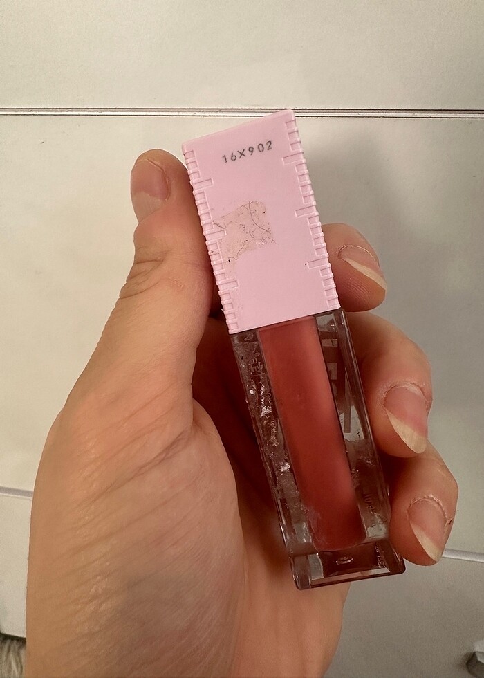 DOLGUNLAŞTIRICI GLOSS - Görsel 3